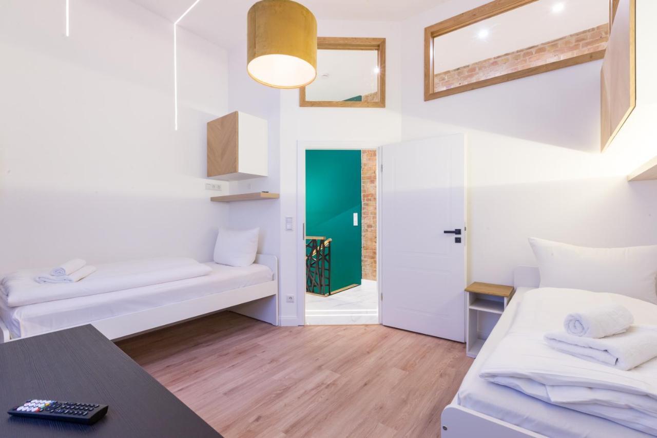 Hevals Spa & Design Apartment Berlin Exterior photo